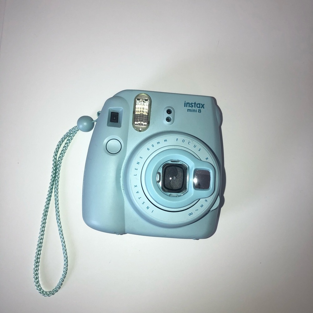Fuji film Instax Mini 8 Poloroid Camera